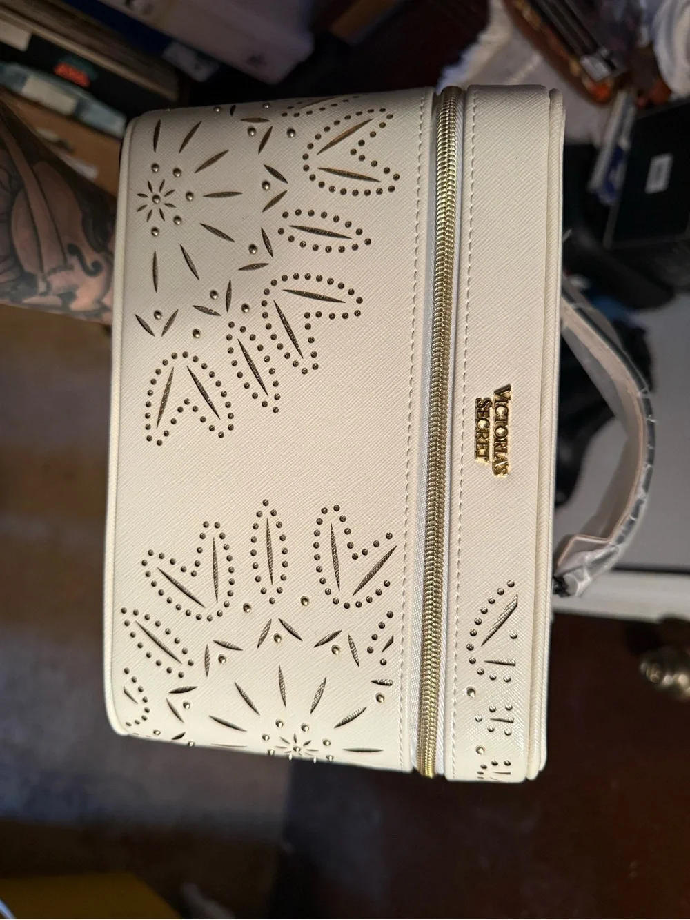 Victoria's Secret Cream Laser-Cut Train Case Cosmetic Bag 2 bags!!